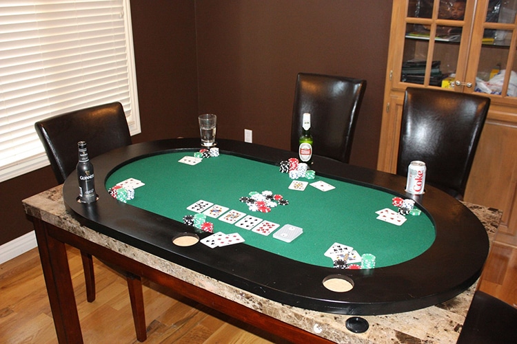 Il tavolo da poker